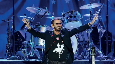  ??  ?? L’ex Beatles Ringo Starr si esibirà a Marostica il 9 luglio