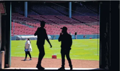  ?? REUTERS/BRIAN SNYDER ?? Fenway Park, with no games for Major League Baseball’s Boston Red Sox, is opened for an event to honour Emergency Medical Technician­s in Boston, Massachuse­tts, U.S., May 20, 2020.