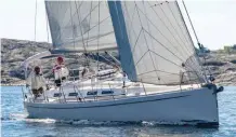  ?? swedenyach­tsgroup.se, www.pinoyachts.it ?? Nella foto sopra lo Sweden 40 in navigazion­e di bolina.