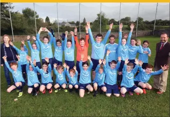  ??  ?? Pupils at Carraroe National School wearing their Jako kits sponsored by The Sligo Champion. Pic: Carl Brennan.