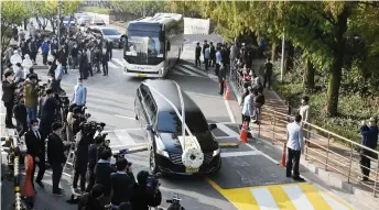  ?? — AFP photo ?? The hearse carrying the casket of the late Lee Kun-Hee leaves a funeral hall after his funeral ceremony at Samsung Medical Centre in Seoul.