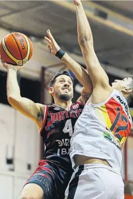  ?? PRENSA INSTITUTO ?? MATÍAS CUELLO. El jugador albirrojo aportó 11 puntos en casi 30 minutos de juego.