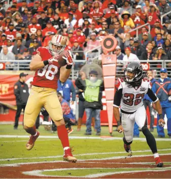  ?? Carlos Avila Gonzalez / The Chronicle 2015 ?? Longtime 49ers tight end Garrett Celek, who went undrafted out of Michigan State, averaged 8.3 catches a year in a career that spanned eight seasons and 91 NFL games.