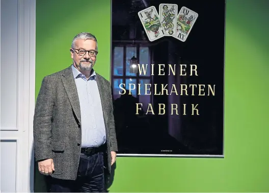  ?? Clemens Fabry ?? Dieter Strehl, Geschäftsf­ührer von Piatnik – und Ururenkel des Firmengrün­ders, Ferdinand Piatnik.