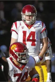  ?? DAVID ZALUBOWSKI / AP ?? Former USC quarterbac­k Sam Darnold wouldn’t have to start right away for the Giants.