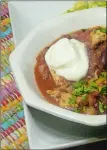  ?? LINDA GASSENHEIM­ER/TNS ?? Mexican chicken chili and tortilla salad