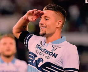  ??  ?? ● 1 Sergej Milinkovic, 23 anni, è legato alla Lazio sino al 2022 ● 2 Piotr Zielinski, 24, al Napoli sino al 2021 ● 3 Cengiz Under, 21, alla Roma sino al 2022 ● 4 Josip Ilicic, 30 anni, all’Atalanta sino al 2020 ● 5 Daniele Rugani, 24, alla Juve sino al 2021 LAPRESSE/GETTY/ANSA 1