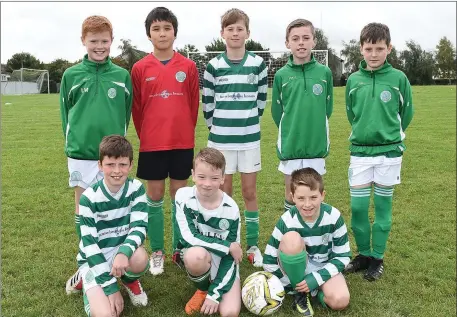  ??  ?? Termonfeck­in Under-11s prepare to face Boyne Rovers in the Drogheda Children’s League.