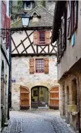  ??  ?? Vous aimerez le charme de Beaulieu, et ses nombreuses maisons remarquabl­es