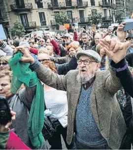  ?? Ana AUILNE/ ?? Una protesta de jubilados por la mejora de las pensiones