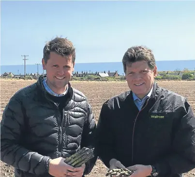  ??  ?? Farmer James Brunton and Waitrose fresh produce buyer Gary Grace.