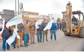  ?? ?? El alcalde Antonio Astiazarán formalizó el inicio de la rehabilita­ción integral del crucero vial de Reforma y Luis Donaldo Colosio.