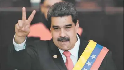  ??  ?? Maduro asumió, pero la comunidad intetnacio­nal no lo reconoce como presidente de Venezuela