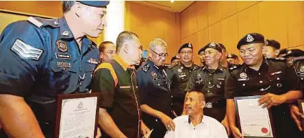 Polis Panggil Bekas Pm Zaid Pressreader