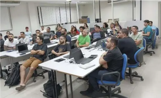  ?? SOFTEX PE / DIVULGAÇÃO ?? O Softex PE oferece aos 300 melhores alunos do curso uma bolsa de inserção por três meses nas mais de 380 empresas parceiras que integram a associação