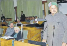  ?? HT PHOTO ?? Chief minister Virbhadra Singh during the question hour at Himachal Pradesh Vidhan Sabha in Shimla on Friday.