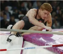  ?? MATTHIAS SCHRADER/THE ASSOCIATED PRESS ?? Canadian pole vaulter Shawn Barber arrived at the world athletics championsh­ips as the defending champion, but finished eighth at London Stadium.