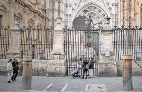  ?? J.M. SERRANO ?? La Catedral de Sevilla, cerrada al turismo actualment­e