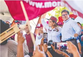  ?? ?? Durante un evento de apoyo a Mara Lezama en Quintana Roo, asistentes gritaron ‘Presidente, Presidente’ al senador morenista Ricardo Monreal./Foto: