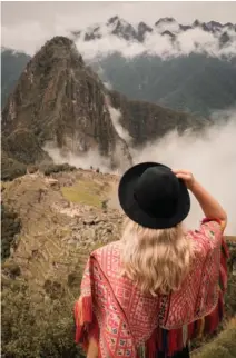  ??  ?? Udsigten er bjergtagen­de. Jeg kunne bruge timevis på at betragte Machu Picchu.