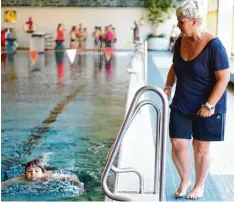  ?? Archivfoto: Alexander Kaya ?? Der Schwimmunt­erricht für Grundschül­er soll besser werden, dafür stellt die Stadt Neu Ulm mehr Geld zur Verfügung.