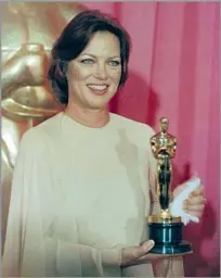  ?? Associated Press ?? HER BIG NIGHT
When Louise Fletcher gave her Academy Award speech for best actress in 1976, she signed to her deaf parents.