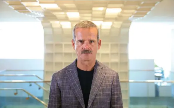  ?? RENÉ JOHNSTON/TORONTO STAR ?? Chris Hadfield returns for the third edition of Generator, a variety show that combines cutting-edge technology and ideas, music from house band Tupperware Remix Party and comedy.