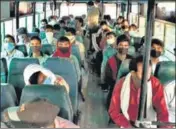  ?? HT PHOTO ?? Amid heavy police deployment, buses took off from Radha Soami Satsang Ghar in Sirsa for Bulandshah­r and Baghpat in UP.