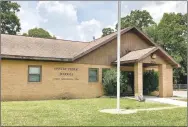  ?? Westside Eagle Observer file photo/RANDY MOLL ?? The administra­tion building of Gentry Public Schools.