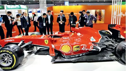  ?? Stand ?? El de Ferrari en la segunda Exposición Internacio­nal de Importacio­nes de China.
