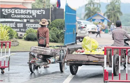  ?? WICHAN CHAROENKIA­TPAKUL ?? The ThaiCambod­ian border crossing in Surin province. From Chong Chom subdistric­t, the border point crosses into O Smach in Cambodia.