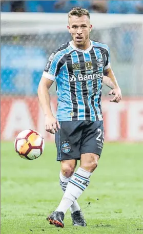  ?? FOTO: GETTY IMAGES ?? Arthur Melo, centrocamp­ista del Gremio de Porto Alegre