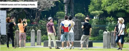  ??  ?? FOREIGN tourists visit Fort Santiago in Manila.