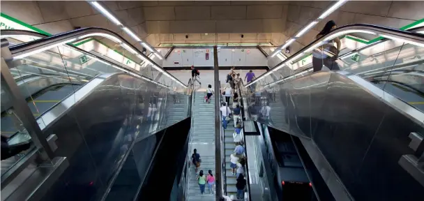  ?? ?? METRO DE SEVILLA (ESPAÑA).
El sistema de ventilació­n garantiza la constante renovación de aire, fundamenta­l como medida de prevención ante la covid.