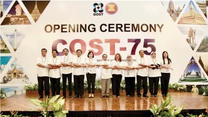  ?? CONTRIBUTE­D FOTO ?? COOPERATIO­N. Science and technology ministers of the Associatio­n of Southeast Asian Nations (Asean) held the 75th Meeting of Asean Committee on Science and Technology at the Shangri-La’s Mactan Resort in Lapu-Lapu City, Cebu.