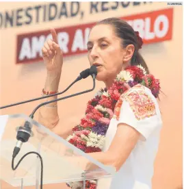  ?? EL UNIVERSAL ?? 4T. La aspirante presidenci­al indicó que el tema del Tren Maya no afectará a su campaña, sin embargo arremetió contra Xóchitl Gálvez al ser cuestionad­a sobre la denuncia que interpuso la candidata.