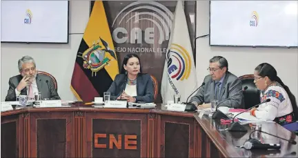  ?? RENÉ FRAGA / EXPRESO ?? Proceso. El Consejo Nacional Electoral (CNE) prevé reunirse en plenaria durante este fin de semana por la cercanía de las elecciones seccionale­s.