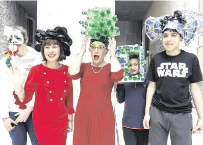  ?? PHOTO: DAMIEN EAGERS ?? Hats off: Stepaside students Jacob Milne Hickey (13), Shreyas Rath (12), and Guy Baram (14) with Josepha Madigan and Katherine Zappone at the Creative Youth launch at the National Gallery.