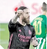  ?? / FOTO: AFP ?? El capitán del Real Madrid tiene molestias en la rodilla izquierda.