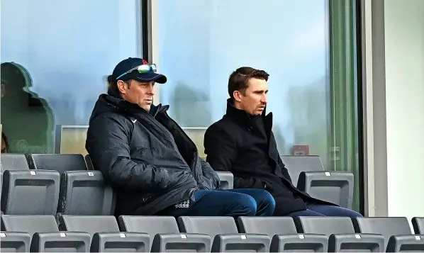  ?? PICTURE: Dan Mullan/getty Images ?? Marcus Trescothic­k and England selector James Taylor watch play during the LV= Insurance County Championsh­ip match between Gloucester­shire and Surrey