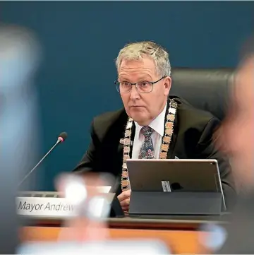  ?? TOM LEE/STUFF ?? Personal attacks in public commentary are unprofessi­onal and don’t inspire ratepayer confidence in council, Hamilton Mayor Andrew King wrote in his chair’s report (file photo).