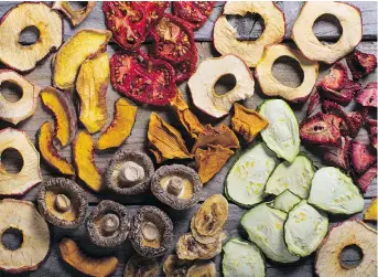  ?? GETTY IMAGES/ISTOCKPHOT­O ?? Some fruit and vegetable chips are good for you, but some have additives. And it’s very easy to overeat them. Consider making batches at home, which gives you a built-in stopping point.