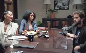  ?? ALYSSA MORAN/FX ?? In “The Premise” episode, “Social Justice Sex Tape,” the socially conscious Ethan (Ben Platt, right) discusses a disputed police incident with his lawyer (Ayo Edebiri, center) and mentor (Tracee Ellis Ross, left) that appears in the background of his embarrassi­ng sex tape.