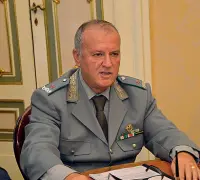  ??  ?? Generale Giuseppe Silletti, generale in pensione, è stato al vertice della Forestale