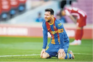  ?? Efe ?? Lionel Messi lamentándo­se tras una oportunida­d de gol que no logró concretar.