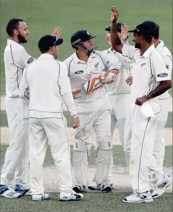  ?? PICTURE: GETTY IMAGES ?? IN A SPIN: Mark Craig of New Zealand struck early for the Black Caps in Pakistan’s second innings, dismissing opener Taufeeq Umar (16) during day two of the second Test in Dubai. New Zealand posted a commanding 403 in their first innings.