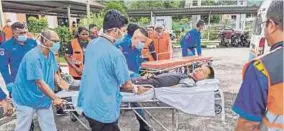  ?? (Foto Zuhainy Zulkiffli/bh) ?? Sekitar Program Simulasi Pengurusan Mangsa Bencana di PPS Peringkat Negeri Pulau Pinang 2022 di SMK Pondok Upeh, Balik Pulau.