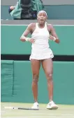  ??  ?? Incrédula. La juvenil no podía creer que había derrotado a Venus Williams.