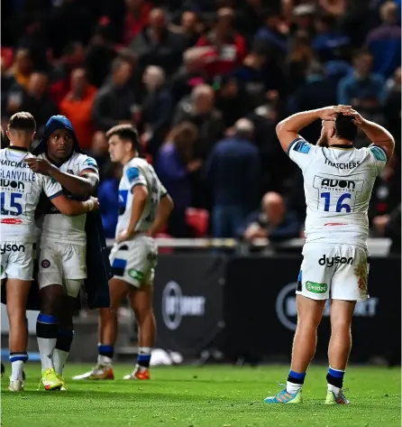  ?? PICTURES: Dan Mullan/getty Images ?? Bath Rugby’s Tom Dunn of Bath stands dejected at the final whistle after suffering defeat to Bristol Bears
