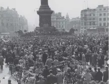  ?? ?? 0 Demonstrat­ors meet in Trafalgar Square for the first Campaign for Nuclear Disarmamen­t march today in 1958